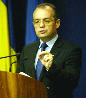 Boc face economie la miniştri Boc face economie la miniştri